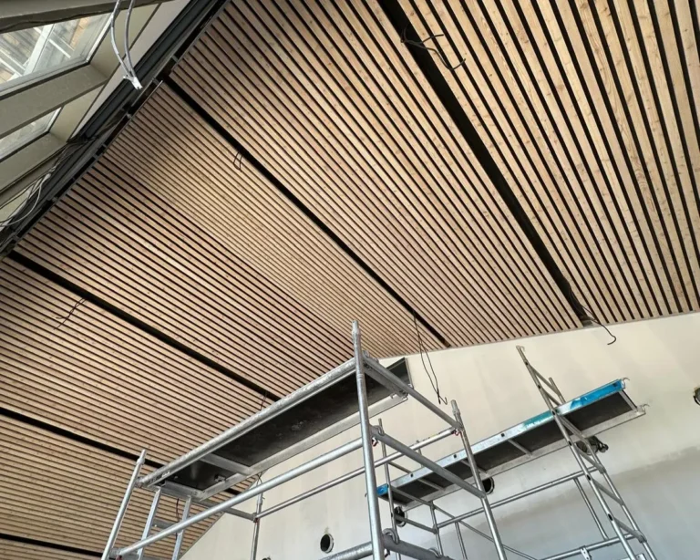 MK Menuiseries - Bardage plafond