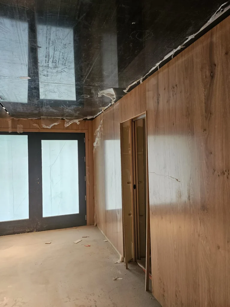 MK Menuiseries - Bardage mur et plafond
